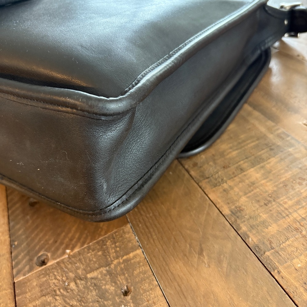 Coach, vintage metropolitan briefcase smooth leather black excellent condition - Picture 7 of 16